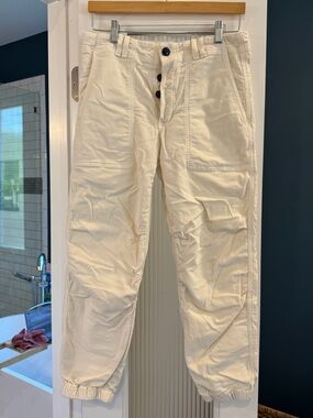 Citizens of Humanity Cream Baby Cord Joggers Size 27